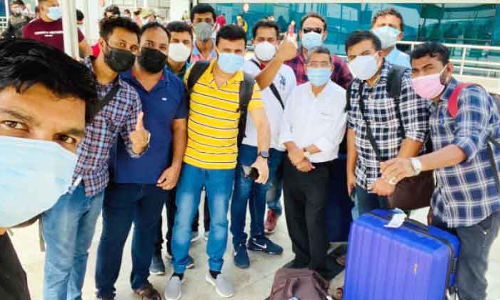 അർമേനിയ വഴി യു.എ.ഇയിലേക്ക്​ ​പ്രവാസികളുടെ ഒഴുക്ക്​