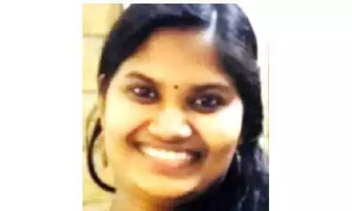 സ​ന്ദ​ര്‍ശ​ന വി​സ​യി​ലെ​ത്തി​യ മ​ല​യാ​ളി യു​വ​തി​യും ന​വ​ജാ​ത​ശി​ശു​വും കോവിഡ്​ ബാധിച്ച്​ മ​രി​ച്ചു