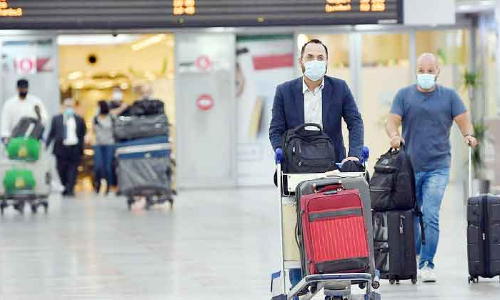 വിദേശികളുടെ വരവ്​ ആരംഭിച്ചു; ഇന്ത്യക്കാർ കാത്തിരിപ്പ്​ തുടരുന്നു