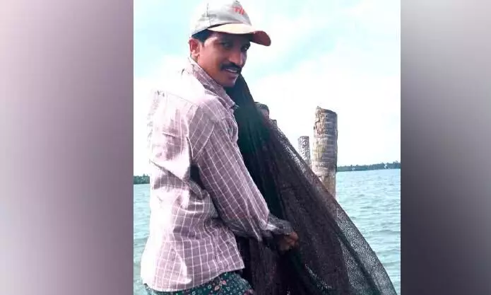 കായൽപരപ്പിൽ നിന്ന്​ ജ്യോതിഷ്​ നേടിയെടുത്തത്​ ​േഡാക്​ടറേറ്റ്​