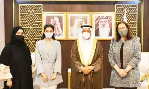 അ​റ​ബ് ചൈ​ൽ​ഡ് പാ​ർ​ല​മെൻറ്​ സ്​​പീ​ക്ക​റെ അ​ഭി​ന​ന്ദി​ച്ചു