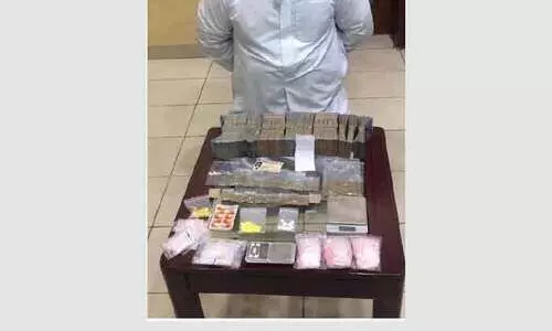 മ​യ​ക്കു​മ​രു​ന്ന്​ പി​ടി​കൂ​ടി