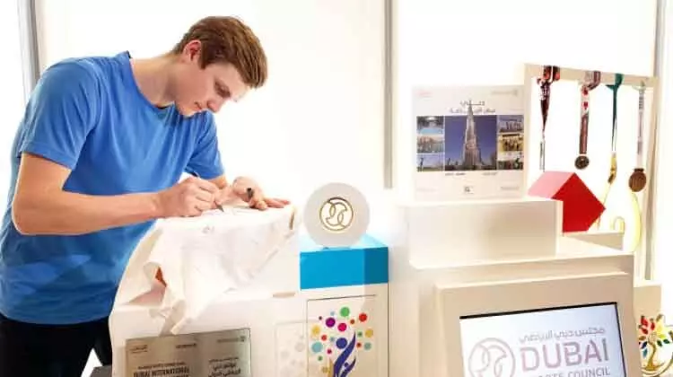 വിക്ടർ അക്സൽസണിെൻറ ഒളിമ്പിക് വിജയാഘോഷം ദുബൈയിൽ വിക്ടർ അക്സൽസണിെൻറ ഒളിമ്പിക് വിജയാഘോഷം ദുബൈയിൽ