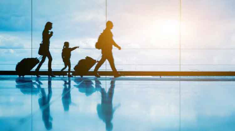 യാത്രവിലക്കിൽ ഇളവ് : നാട്ടിൽ കുടുങ്ങിയവർക്ക് ആശ്വാസം യാത്രവിലക്കിൽ ഇളവ് : നാട്ടിൽ കുടുങ്ങിയവർക്ക് ആശ്വാസം