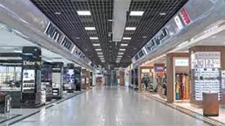 വാക്സിൻ സ്വീകരിച്ചവർക്കും രോഗമുക്തി നേടിയവർക്കും ബഹ്റൈൻ വിമാനത്താവളത്തിൽ പ്രവേശിക്കാം വാക്സിൻ സ്വീകരിച്ചവർക്കും രോഗമുക്തി നേടിയവർക്കും ബഹ്റൈൻ വിമാനത്താവളത്തിൽ പ്രവേശിക്കാം