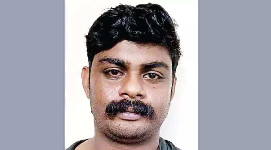 ബൈക്ക് തട്ടിയെടുത്ത് മാല പൊട്ടിക്കുന്നയാൾ അറസ്റ്റിൽ ബൈക്ക് തട്ടിയെടുത്ത് മാല പൊട്ടിക്കുന്നയാൾ അറസ്റ്റിൽ