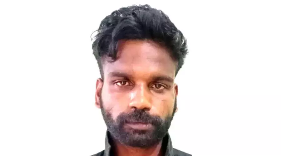 യുവാവിനെ ചുറ്റികകൊണ്ട് തലക്കടിച്ചയാൾ അറസ്റ്റിൽ യുവാവിനെ ചുറ്റികകൊണ്ട് തലക്കടിച്ചയാൾ അറസ്റ്റിൽ