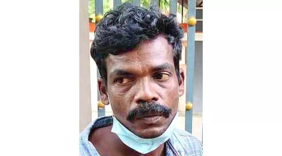 വിഗ്രഹങ്ങൾ നശിപ്പിച്ച് ക്ഷേത്രക്കവർച്ച: പ്രതി പിടിയിൽ വിഗ്രഹങ്ങൾ നശിപ്പിച്ച് ക്ഷേത്രക്കവർച്ച: പ്രതി പിടിയിൽ