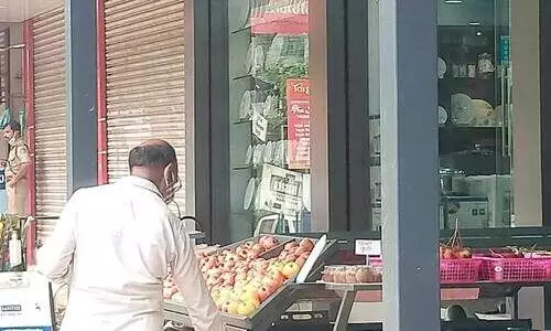 രൂപം മാറ്റി കച്ചവടം; നിയന്ത്രണ രേഖയിലും സ്ഥാപനങ്ങൾ തുറക്കാം