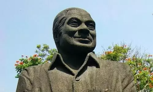 ദേശാന്തരങ്ങൾ തേടിപ്പോയ കഥാകാരൻ