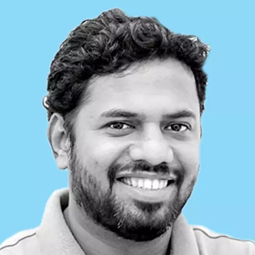 വി​ശാ​ൽ നാ​യ​ർ