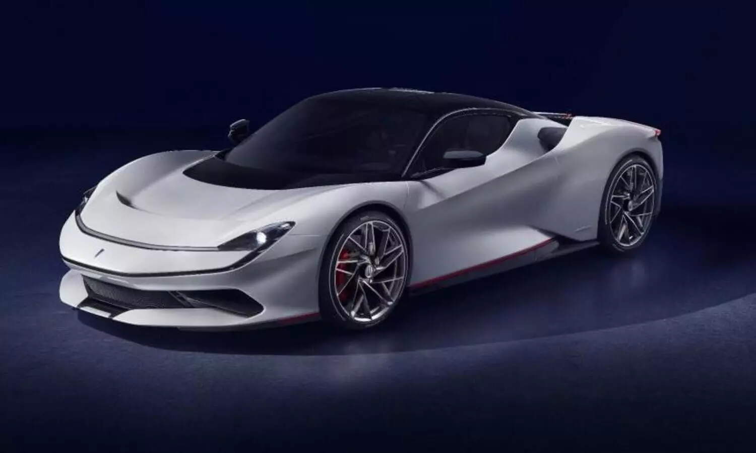 മഹീന്ദ്രയുടെ സ്വന്തം ഹൈപ്പർ കാർ, 1874 കുതിരശക്​തിയുമായി ബാറ്റിസ്​റ്റ; വില 17.1 കോടി