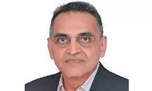 ആ വെ​ട്ടി​പ്പു​കാ​ര​ൻ ഇപ്പോഴുമെ​ന്തേ സ്വ​ത​ന്ത്ര​നാ​യി വിലസുന്നു?