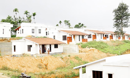 പു​ത്തു​മ​ല പു​ന​ര​ധി​വാ​സം: പീ​പ്​​ൾ​സ് ഫൗ​ണ്ടേ​ഷ​ൻ നി​ർ​മി​ച്ച പ​ത്ത്​ വീ​ടു​ക​ൾ ഏ​ഴി​ന് കൈ​മാ​റും