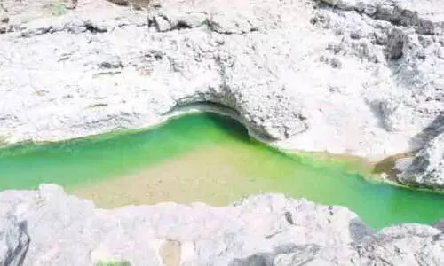 തടാകങ്ങളും വെള്ളച്ചാട്ടങ്ങളുമായി വാദീ ഹാവർ സഞ്ചാരികളെ വിളിക്കുന്നു