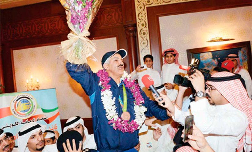 അബ്ദുല്ല അൽ റഷീദിക്ക് 30,000 ദീനാർ പാരിതോഷികവുമായി ഒളിമ്പിക് കമ്മിറ്റി അബ്ദുല്ല അൽ റഷീദിക്ക് 30,000 ദീനാർ പാരിതോഷികവുമായി ഒളിമ്പിക് കമ്മിറ്റി