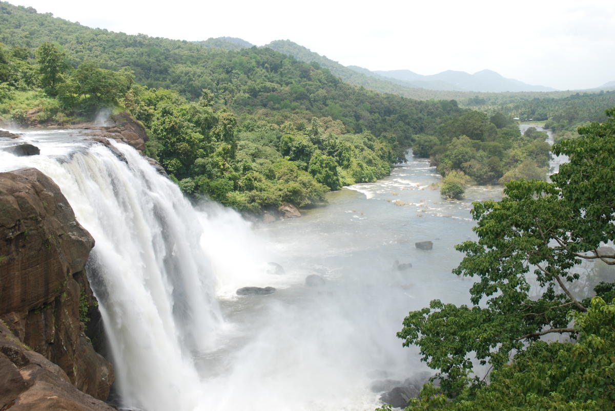 അതിരപ്പിള്ളിയും തുമ്പൂർമുഴിയും ചൊവ്വാഴ്ച തുറക്കും അതിരപ്പിള്ളിയും തുമ്പൂർമുഴിയും ചൊവ്വാഴ്ച തുറക്കും