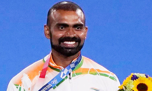 ശ്രീജേഷിന് അഞ്ച്​ ലക്ഷം രൂപ നൽകും