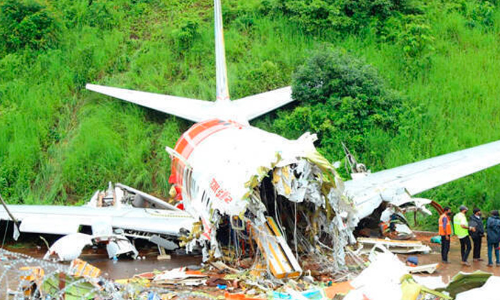 ദു​ര​ന്ത സ്​​മാ​ര​ക​മാ​യി വി​മാ​നാ​വ​ശി​ഷ്​​ടം