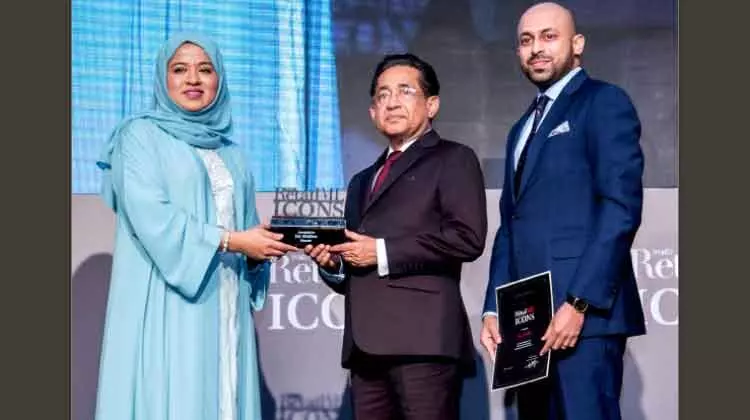 ജോയ് ആലുക്കാസിന് റീട്ടെയിൽമീ ഐകോൺസ് അവാർഡ് ജോയ് ആലുക്കാസിന് റീട്ടെയിൽമീ ഐകോൺസ് അവാർഡ്