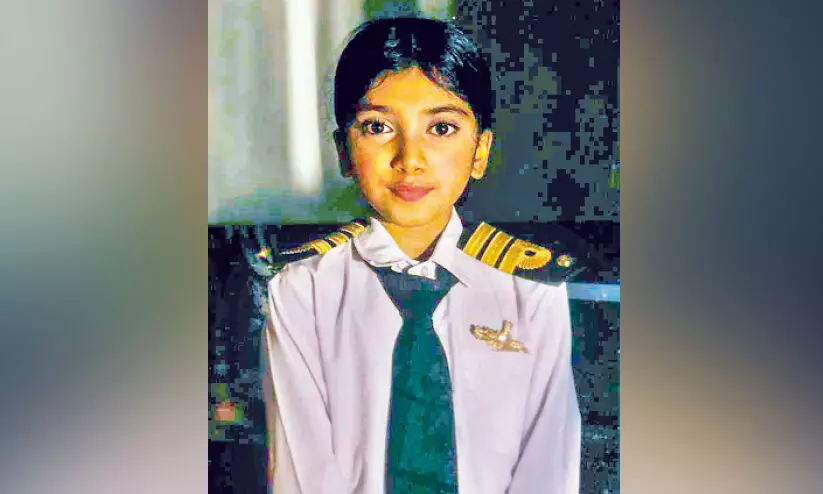 കരിപ്പൂർ വിമാനാപകടം: പൈലറ്റി​െൻറ സ്മരണക്ക്​ കൊച്ചുമിടുക്കിയുടെ പാട്ട് വൈറൽ