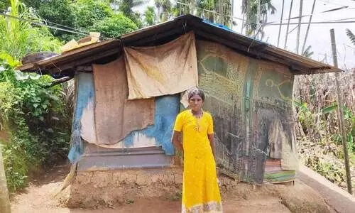 പ്രളയ പുനരധിവാസം തകര ഷീറ്റ്​ ഷെഡുകളിൽ;  ഞങ്ങളെങ്ങനെ പഠിക്കുമെന്ന് കുട്ടികൾ