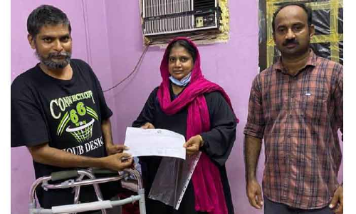 വാ​ഹ​നാ​പ​ക​ടം ദു​രി​ത​ക്ക​യ​ത്തി​ലാ​ക്കി​: തെ​ല​ങ്കാ​ന സ്വ​ദേ​ശി മ​ല​യാ​ളി​ക​ളു​ടെ തു​ണ​യി​ൽ നാ​ട്ടി​ലേ​ക്കു​ മ​ട​ങ്ങി