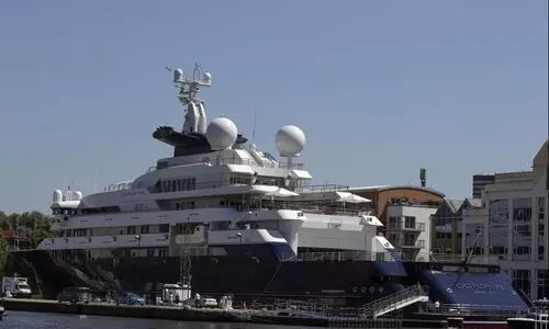 ആ അത്യാഡംബര നൗക ഒടുവിൽ 2000 കോടിക്ക് വിറ്റു; വാങ്ങിയതാരെന്ന് പറയില്ല ആ അത്യാഡംബര നൗക ഒടുവിൽ 2000 കോടിക്ക് വിറ്റു; വാങ്ങിയതാരെന്ന് പറയില്ല