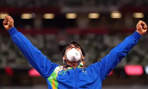 ഒളിംപിക്​സ്​ മെഡൽ മിൽഖ സിങ്ങിന്​ സമർപ്പിച്ച്​ നീരജ്​ ചോപ്ര