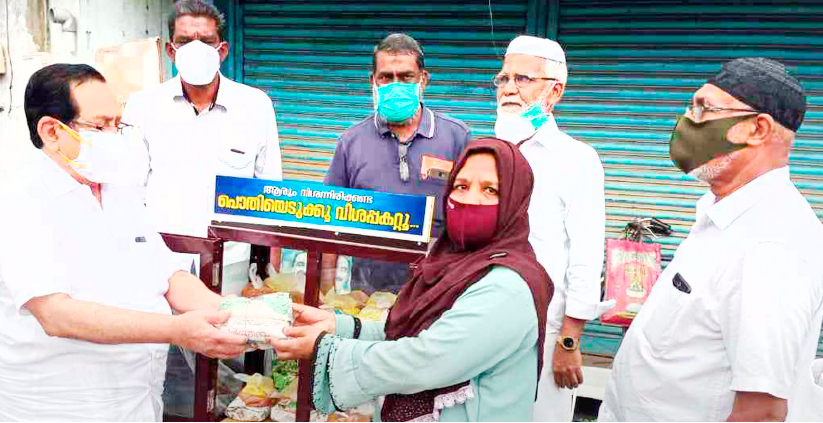 ആ​രും വി​ശ​ന്നി​രി​േ​ക്ക​ണ്ട;ആ​ലു​വ​യി​ൽ അ​സ്മ​യു​ടെ  ഭ​ക്ഷ​ണ കൗ​ണ്ട​റു​ണ്ട്