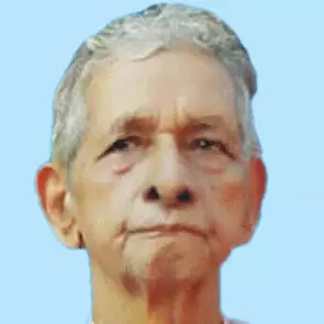 ച​ന്ദ്ര​ന്‍