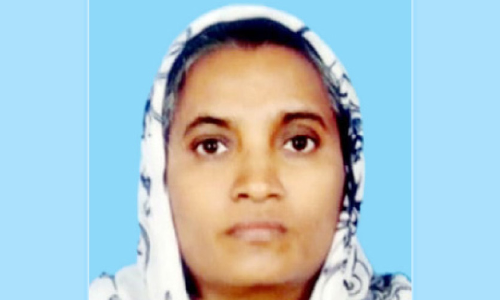 സി.​ഡി.​എ​സ് വൈ​സ് ചെ​യ​ർ​പേ​ഴ്സ​ൻ കാ​റി​ടി​ച്ച് മ​രി​ച്ചു