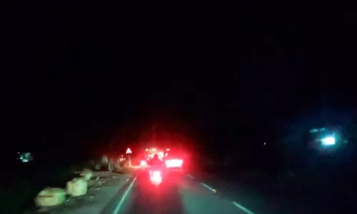 വഴിവിളക്കുകള്‍ മിഴിയടച്ചു; ചങ്ങനാശ്ശേരി ഇരുട്ടില്‍