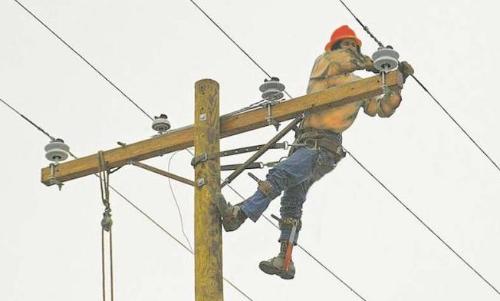 നിയമഭേദഗതി: വൈദ്യുതി ജീവനക്കാര്‍ അഖിലേന്ത്യ പണിമുടക്കിന്