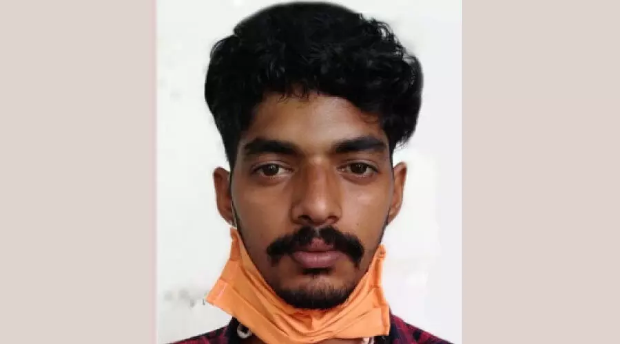 മറ്റൊരാളെ വിവാഹം കഴിച്ചതിന് യുവതിയുടെ വീടിന് തീയിട്ടു; യുവാവ് പിടിയിൽ മറ്റൊരാളെ വിവാഹം കഴിച്ചതിന് യുവതിയുടെ വീടിന് തീയിട്ടു; യുവാവ് പിടിയിൽ