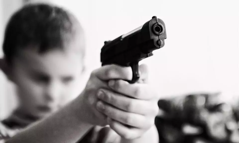 UP: 10-year-old boy shoots neighbours child in head UP: 10-year-old boy shoots neighbours child in head