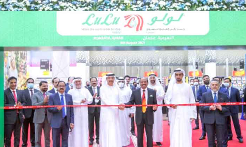ലുലു ഹൈപർമാർക്കറ്റ് അജ്​മാനിൽ തുറന്നു
