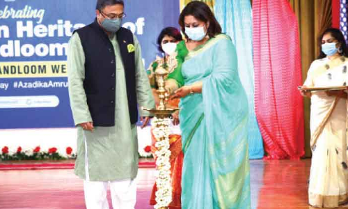 കൈത്തറി വാരാഘോഷവുമായി ഇന്ത്യൻ എംബസി