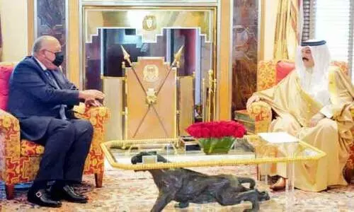 ഈജിപ്​ത്​ ​വിദേശകാര്യ മന്ത്രി​ ഹമദ്​ രാജാവുമായി ചർച്ച നടത്തി