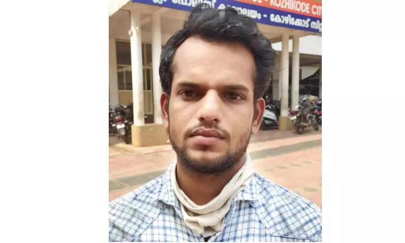 വിദ്യാർഥിനിയെ പീഡിപ്പിച്ച യുവാവിന് ജീവിതകാലം മുഴുവൻ കഠിനതടവ് വിദ്യാർഥിനിയെ പീഡിപ്പിച്ച യുവാവിന് ജീവിതകാലം മുഴുവൻ കഠിനതടവ്