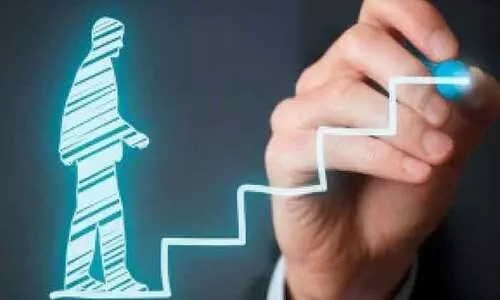 കരിയർ ഗൈഡൻസ് വെബിനാർ നടത്തി