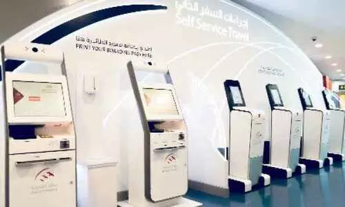 കാത്തിരിപ്പ് കുറക്കാൻ ഷാർജ എയർപോർട്ടിൽ സ്വയം ചെക്ക്-ഇൻ സേവനം