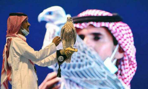 അ​പൂ​ർ​വ ഫാ​ൽ​ക്ക​ൺ ലേ​ല​ത്തി​ൽ വി​റ്റു​പോ​യ​ത് റെ​ക്കോ​ഡ് വി​ല​ക്ക്