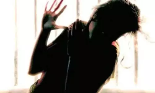 വീട്​ കയറി മോഷണം: തടയാൻ  ശ്രമിച്ച വിദ്യാർത്ഥിനിയെ നാടോടി സ്ത്രീ ആക്രമിച്ചു; അന്വേഷണം ഊർജിതമാക്കി പൊലീസ്