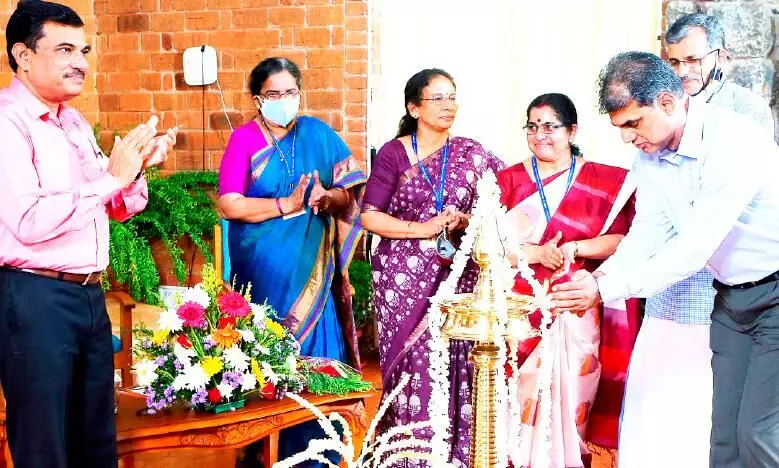 റബർ ട്രെയിനിങ് ഇൻസ്റ്റിറ്റ്യൂട്ടിന് ദേശീയ പദവി, ഇനി നാഷനൽ ഇൻസ്റ്റിറ്റ്യൂട്ട് ഓഫ് റബർ െട്രയിനിങ് റബർ ട്രെയിനിങ് ഇൻസ്റ്റിറ്റ്യൂട്ടിന് ദേശീയ പദവി, ഇനി നാഷനൽ ഇൻസ്റ്റിറ്റ്യൂട്ട് ഓഫ് റബർ െട്രയിനിങ്