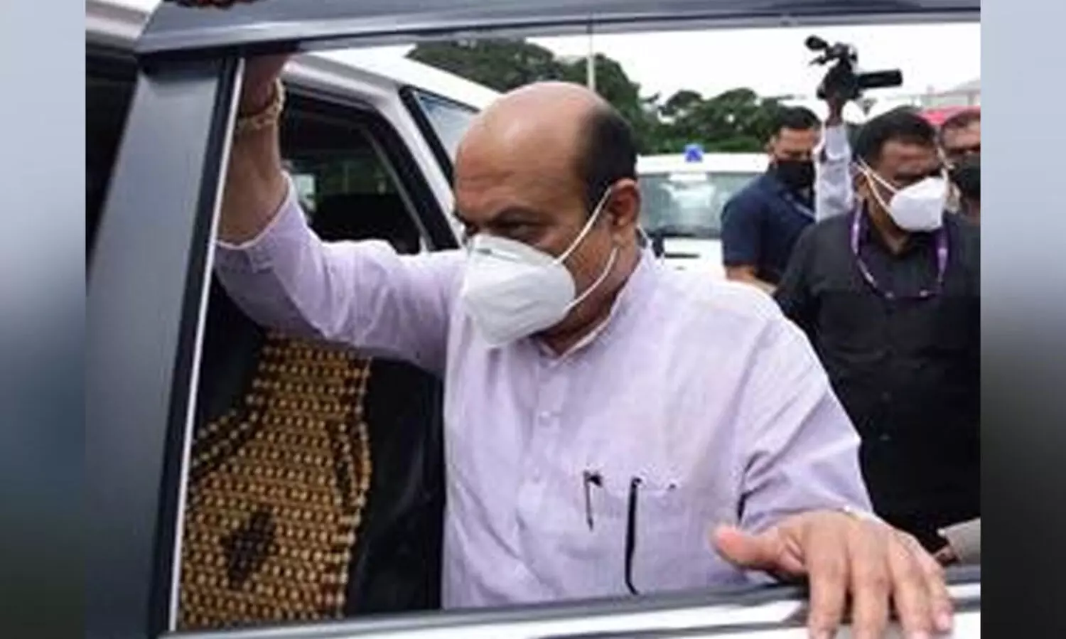 കർണാടക ബി.ജെ.പിയിൽ വീണ്ടും പൊട്ടിത്തെറി; രാജി ഭീഷണി മുഴക്കി മന്ത്രിമാർ, സർക്കാരിൽ പ്രതിസന്ധി