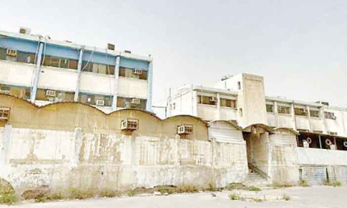 ഫ​ഹാ​ഹീ​ൽ നാ​ഷ​ന​ൽ സ്​​കൂ​ൾ പൂ​ട്ടു​ന്നു; 4,300 വി​ദ്യാ​ർ​ഥി​ക​ളു​ടെ പ​ഠ​നം പ്ര​തി​സ​ന്ധി​യി​ൽ