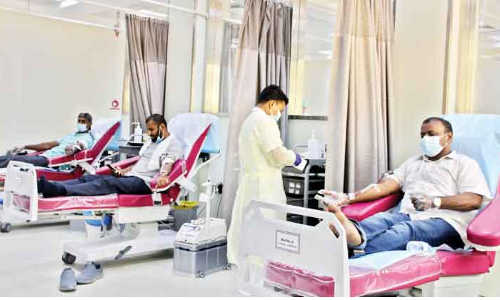 ഹെൽപ്​ ലൈൻ, ബി.ഡി.കെ സംയുക്തമായി രക്ത/പ്ലേറ്റ്​ലറ്റ് ദാന ക്യാമ്പ് സംഘടിപ്പിച്ചു