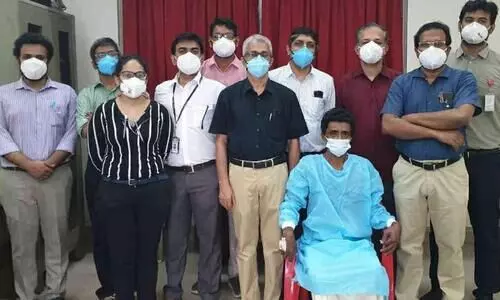 17 മണിക്കൂർ നീണ്ട ശസ്ത്രക്രിയ; 53കാരൻ ജീവിതത്തിലേക്ക്