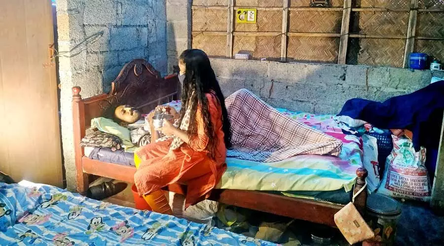 ഭർത്താവും മകനും രോഗക്കിടക്കയിൽ; അനിഷ തളരുന്നു ​